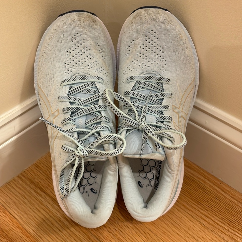 ASICS gel kayano 29 running sneaker